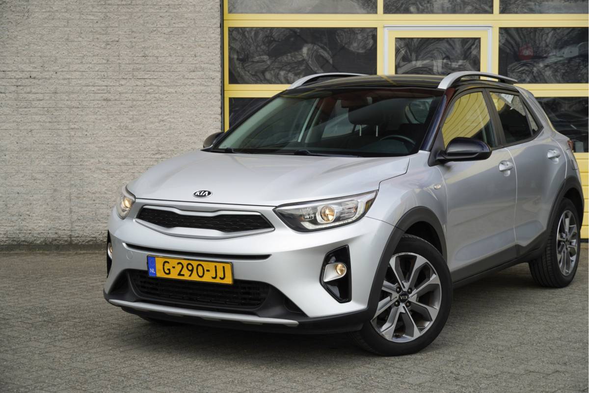 Kia Stonic Kia Stonic 1.0 T-GDi DynamicLine BJ2019 Lmv 17″ | Led | Pdc | Achteruitrijcamera | Apple carplay | Navi | Airco | Cruise control | Getint glas | Zwart dak