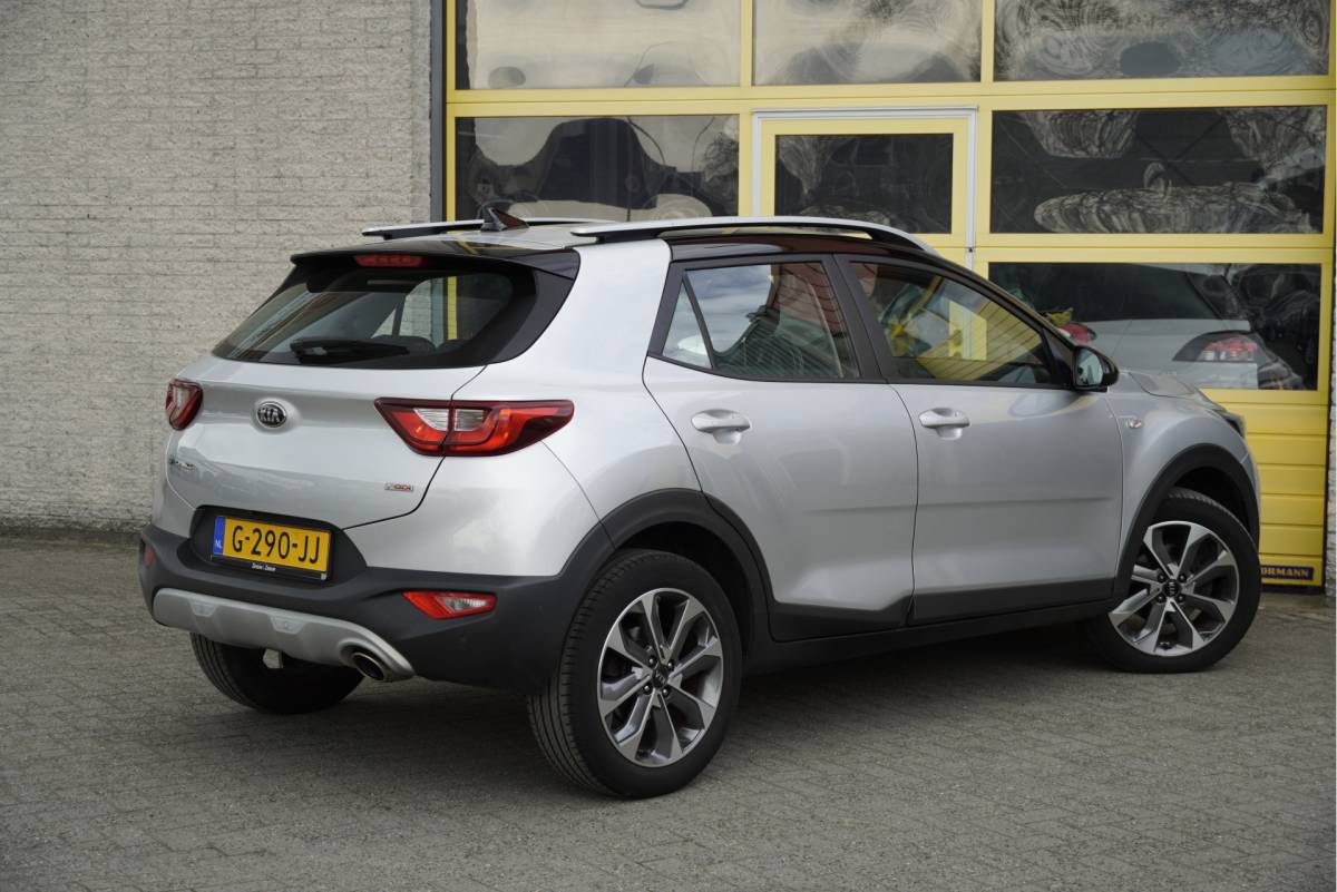 Kia Stonic Kia Stonic 1.0 T-GDi DynamicLine BJ2019 Lmv 17″ | Led | Pdc | Achteruitrijcamera | Apple carplay | Navi | Airco | Cruise control | Getint glas | Zwart dak