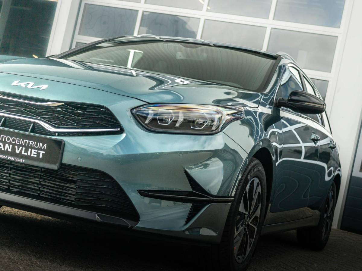 Kia Ceed Sportswagon Kia Ceed Sportswagon 1.0 T-GDi Design Edition l Uit voorraad leverbaar |  Camera | Apple Carplay | Adapt. Cruise | Stoel&Stuur Verwarming | Navi | Keyless