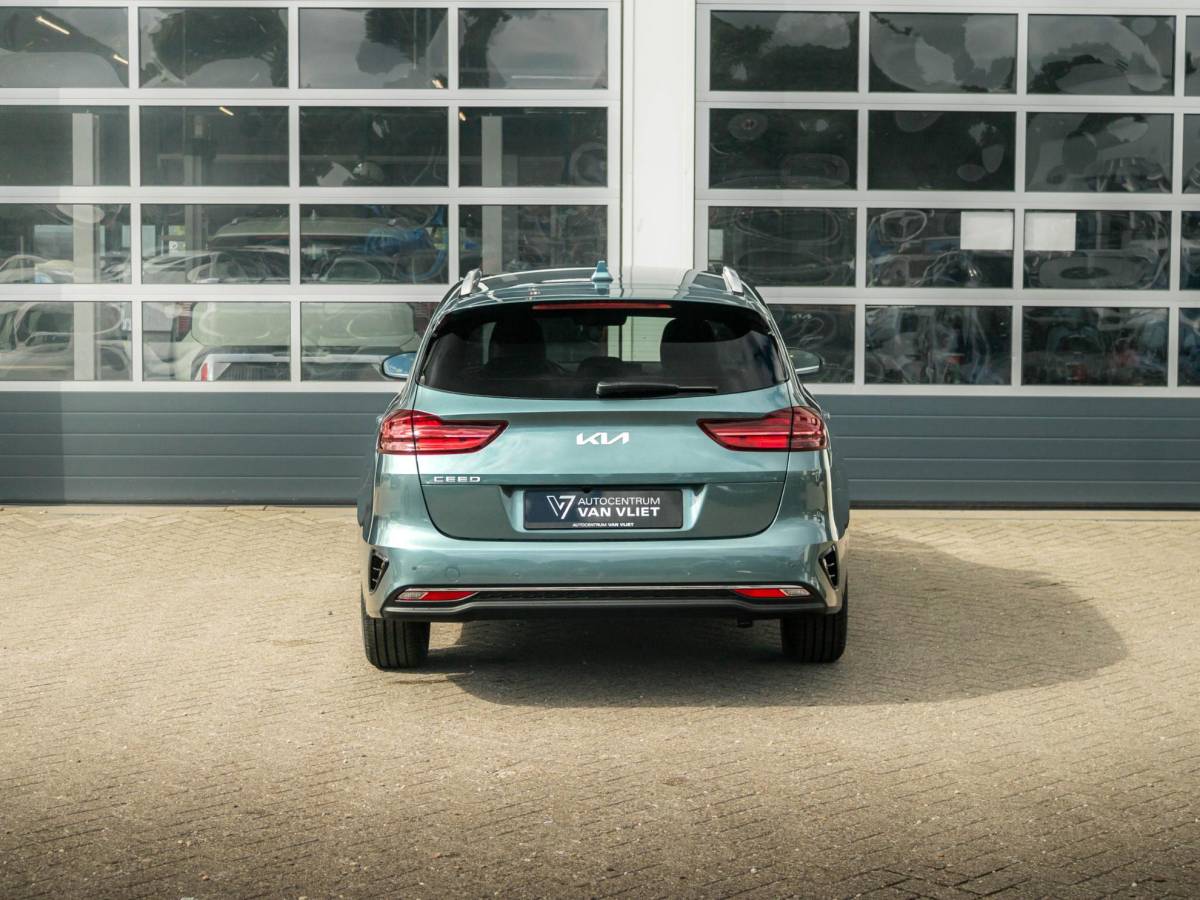 Kia Ceed Sportswagon Kia Ceed Sportswagon 1.0 T-GDi Design Edition l Uit voorraad leverbaar |  Camera | Apple Carplay | Adapt. Cruise | Stoel&Stuur Verwarming | Navi | Keyless