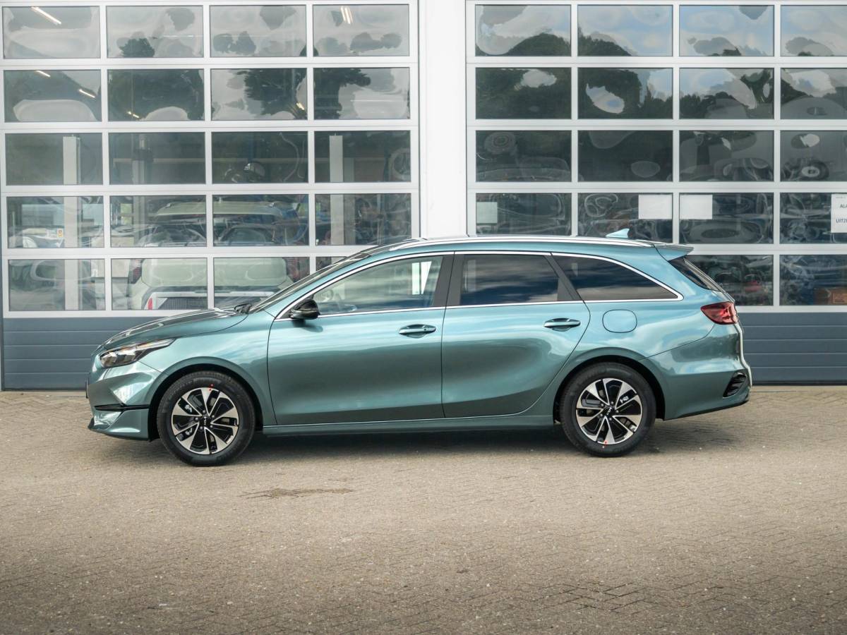 Kia Ceed Sportswagon Kia Ceed Sportswagon 1.0 T-GDi Design Edition l Uit voorraad leverbaar |  Camera | Apple Carplay | Adapt. Cruise | Stoel&Stuur Verwarming | Navi | Keyless