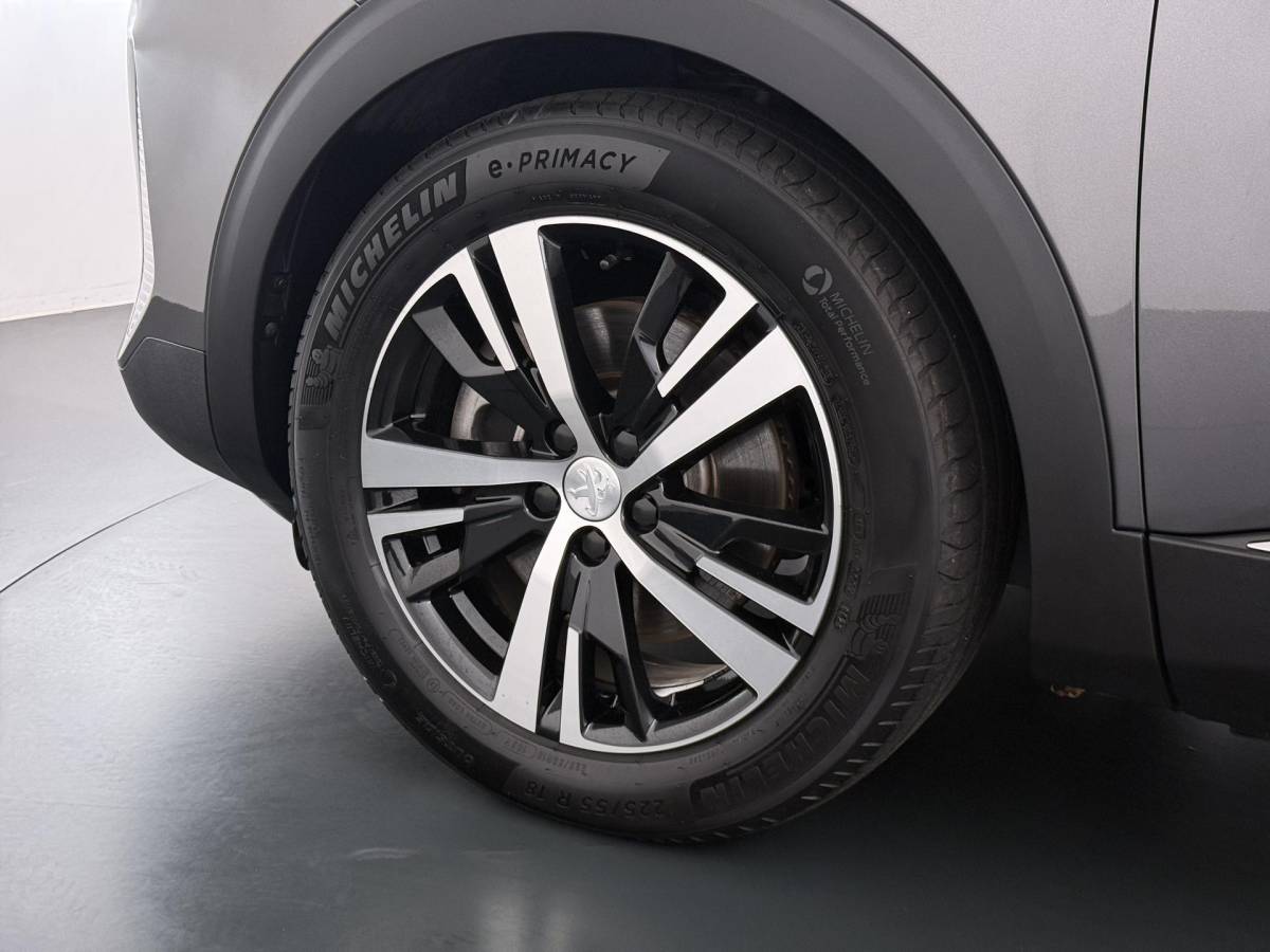 Peugeot 3008 Peugeot 3008 1.6 HYbrid4 300 GT RIJKLAARPRIJS INC. 12MND BOVAG GARANTIE | PANORAMADAK| ADAPTIVE CRUISE CONTROL| STANDKACHEL| CAMERA VOOR + ACHTER|