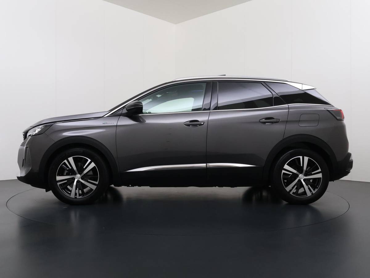 Peugeot 3008 Peugeot 3008 1.6 HYbrid4 300 GT RIJKLAARPRIJS INC. 12MND BOVAG GARANTIE | PANORAMADAK| ADAPTIVE CRUISE CONTROL| STANDKACHEL| CAMERA VOOR + ACHTER|