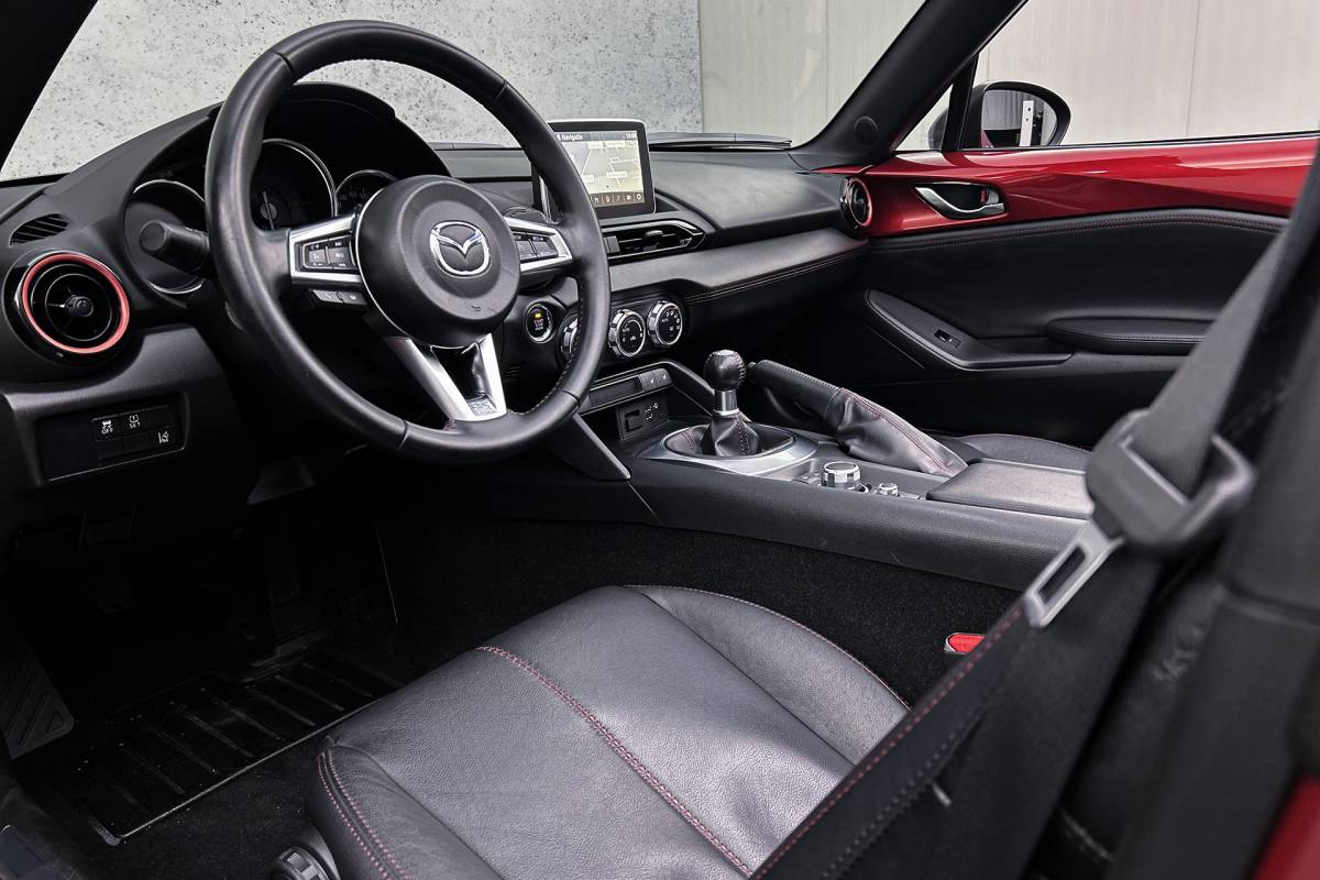 Mazda MX-5 Mazda MX-5 2.0 SkyActiv-G 160 GT-M | Stoelverwarming | Apple Carplay | LED koplampen