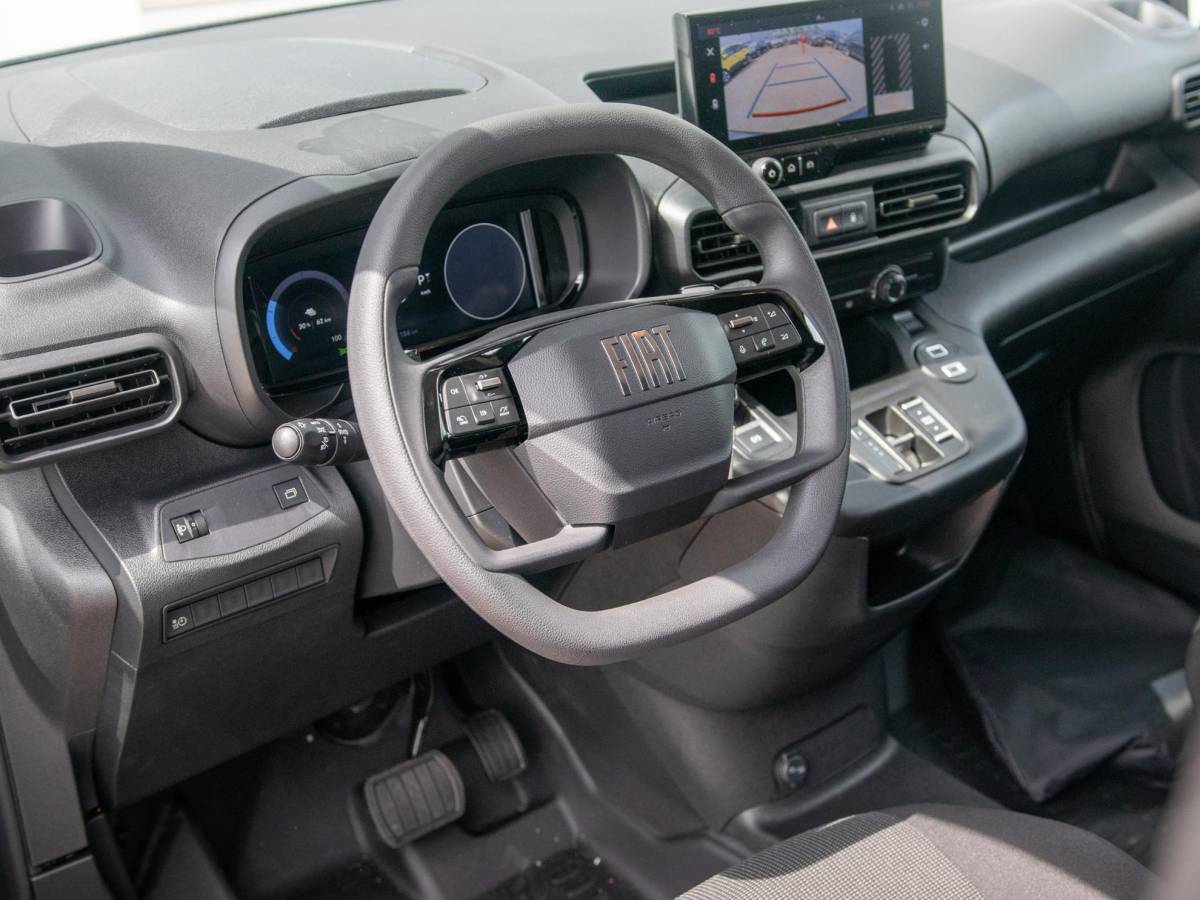 Fiat E-Doblò Fiat E-Doblò 136 L2 50 kWh | Navi | Stoelverwarming | Laadruimte Pack | Apple Carplay | Camera | BSM | PDC V&A | LED