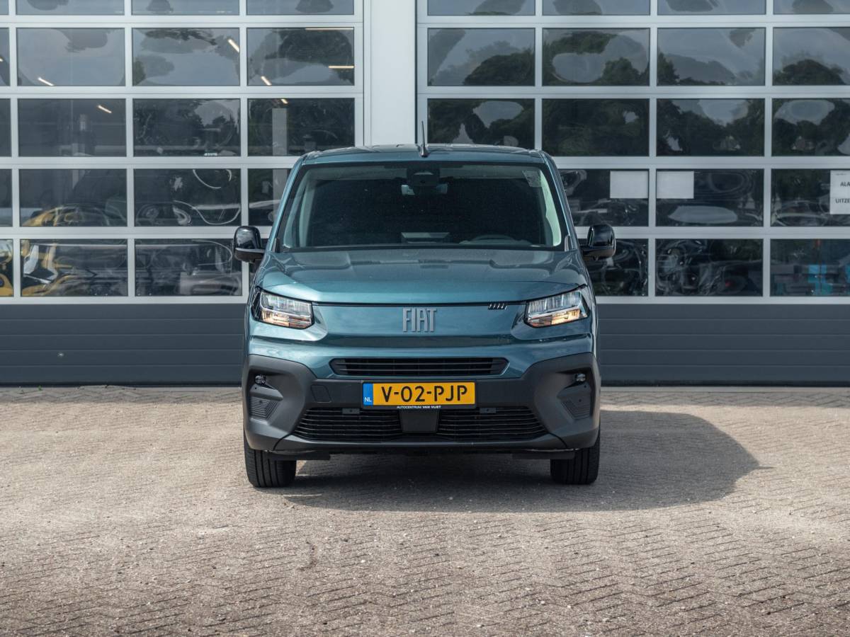 Fiat E-Doblò Fiat E-Doblò 136 L2 50 kWh | Navi | Stoelverwarming | Laadruimte Pack | Apple Carplay | Camera | BSM | PDC V&A | LED