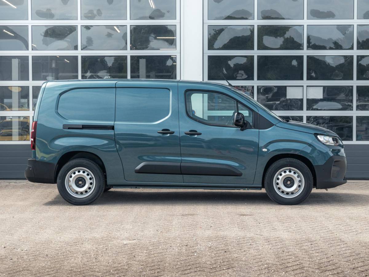 Fiat E-Doblò Fiat E-Doblò 136 L2 50 kWh | Navi | Stoelverwarming | Laadruimte Pack | Apple Carplay | Camera | BSM | PDC V&A | LED