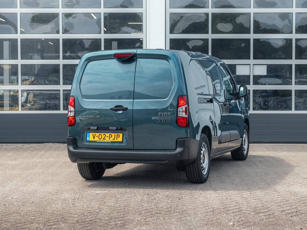 Fiat E-Doblò Fiat E-Doblò 136 L2 50 kWh | Navi | Stoelverwarming | Laadruimte Pack | Apple Carplay | Camera | BSM | PDC V&A | LED