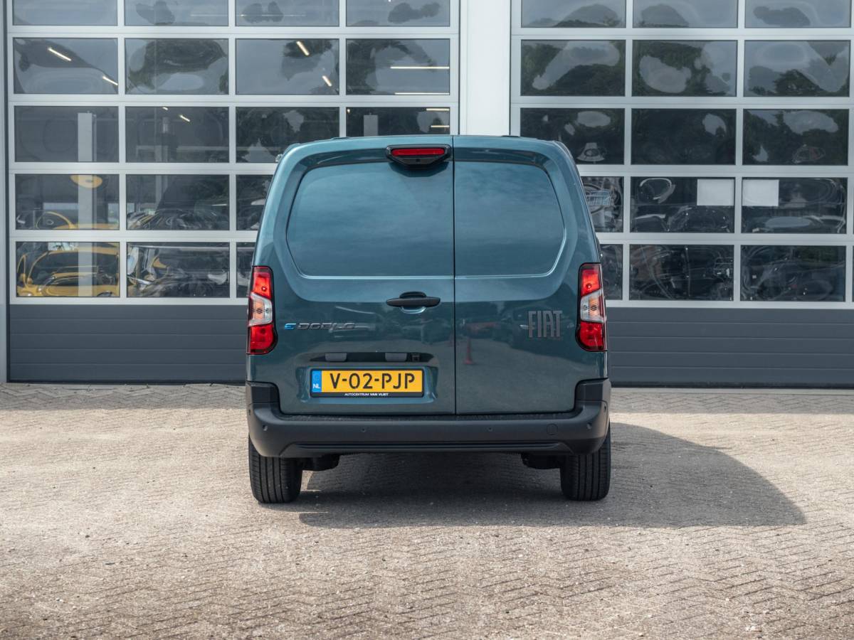 Fiat E-Doblò Fiat E-Doblò 136 L2 50 kWh | Navi | Stoelverwarming | Laadruimte Pack | Apple Carplay | Camera | BSM | PDC V&A | LED