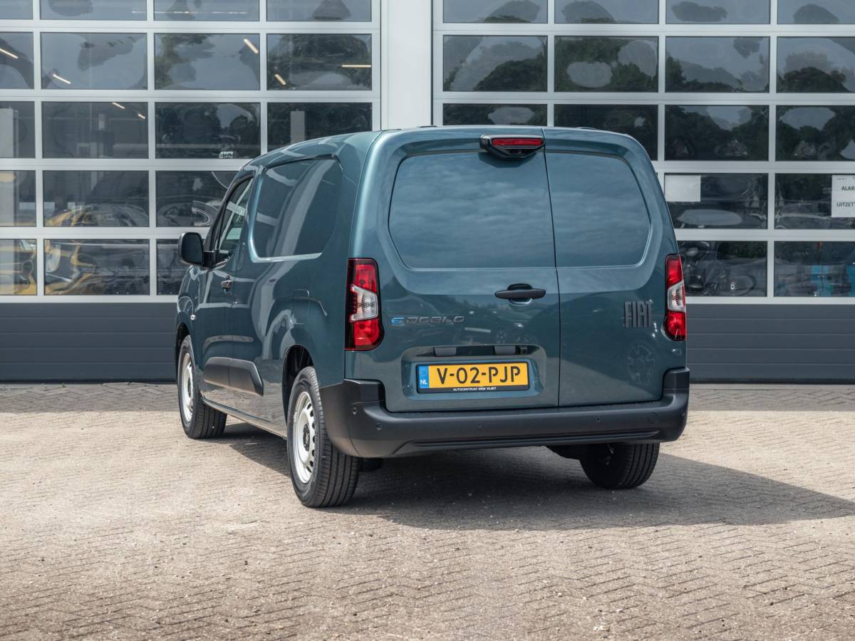 Fiat E-Doblò Fiat E-Doblò 136 L2 50 kWh | Navi | Stoelverwarming | Laadruimte Pack | Apple Carplay | Camera | BSM | PDC V&A | LED