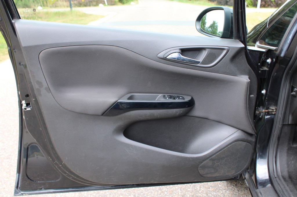 Opel Corsa-e Opel Corsa-e 1.4 90pk Business+ automaat rolstoellift airco/handgas+rem/trekhaak 5-deurs