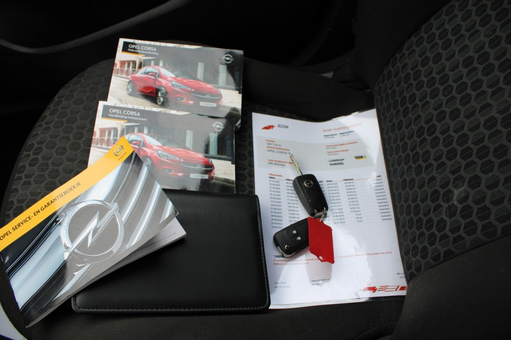 Opel Corsa-e Opel Corsa-e 1.4 90pk Business+ automaat rolstoellift airco/handgas+rem/trekhaak 5-deurs