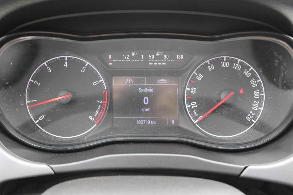 Opel Corsa-e Opel Corsa-e 1.4 90pk Business+ automaat rolstoellift airco/handgas+rem/trekhaak 5-deurs