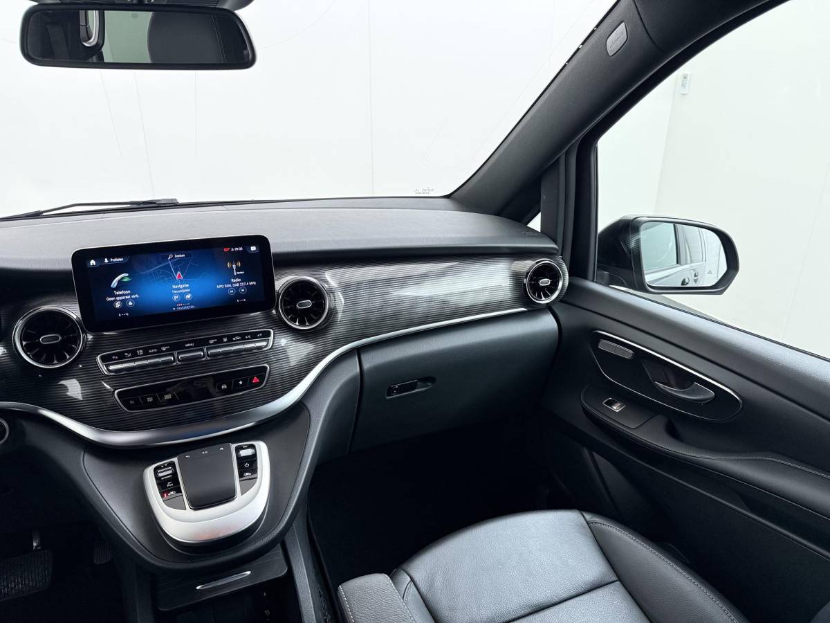 Mercedes-Benz EQV Mercedes-Benz EQV 300 L2 Business Solution Limited 90 kWh RIJKLAARPRIJS INC. 12MND BOVAG GARANTIE | SOH 95% | 8pl  | ELECTR. SCHUIFDEUREN | DODE HOEK | 360 CAMERA |LEDER | RIJKLAARPRIJS incl. 12mnd BOVAG GARANTIE