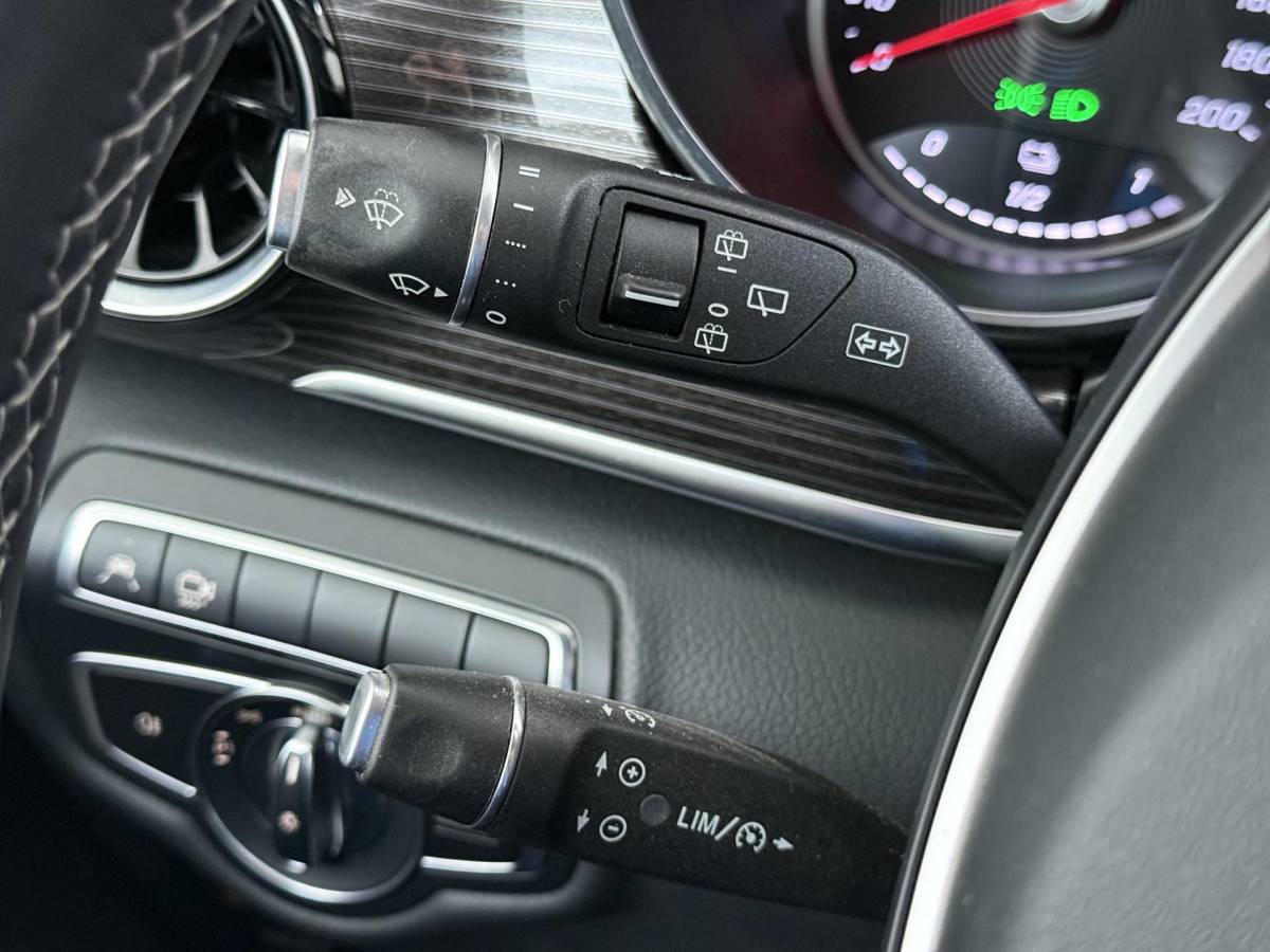 Mercedes-Benz EQV Mercedes-Benz EQV 300 L2 Business Solution Limited 90 kWh RIJKLAARPRIJS INC. 12MND BOVAG GARANTIE | SOH 95% | 8pl  | ELECTR. SCHUIFDEUREN | DODE HOEK | 360 CAMERA |LEDER | RIJKLAARPRIJS incl. 12mnd BOVAG GARANTIE