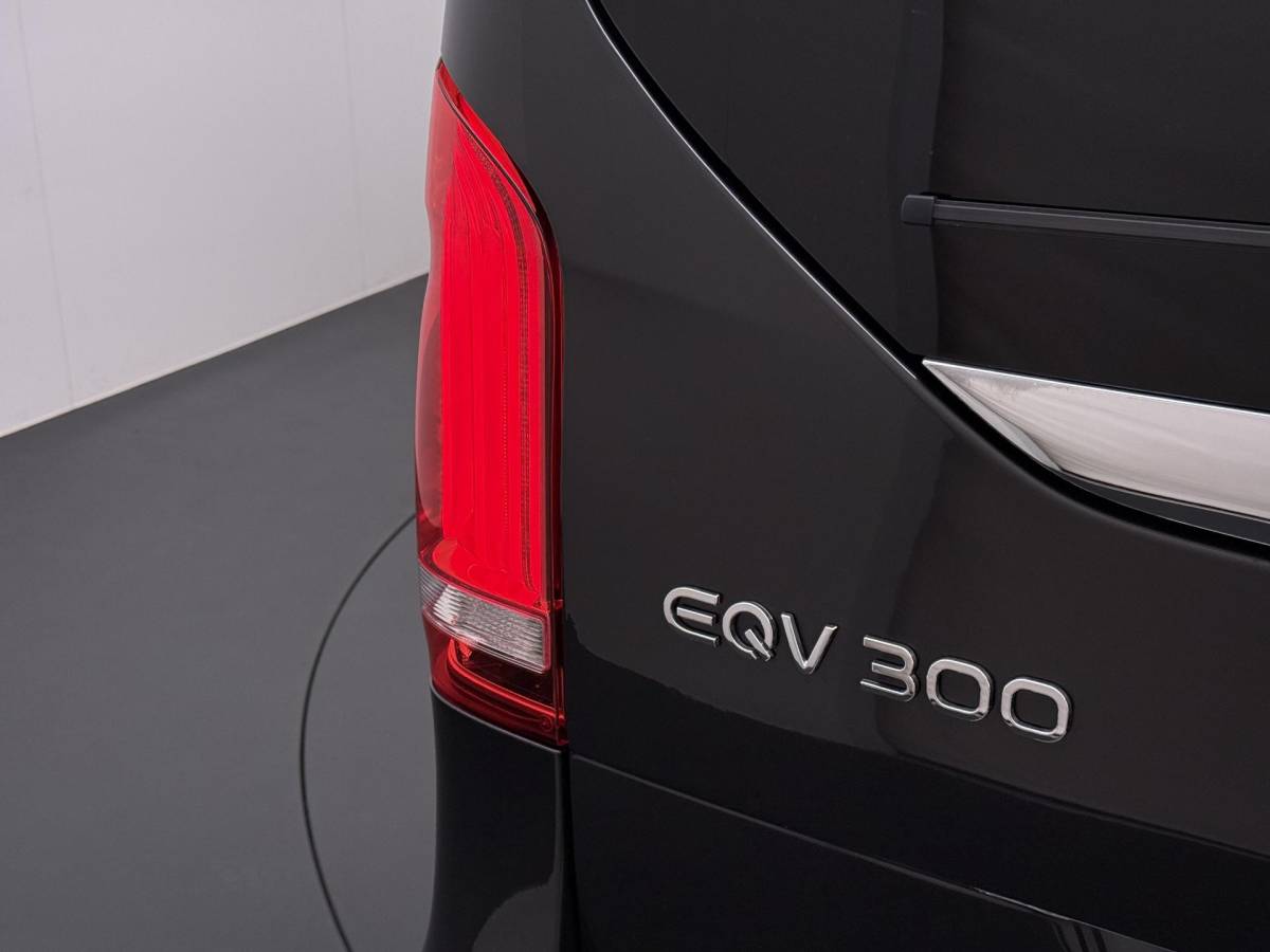 Mercedes-Benz EQV Mercedes-Benz EQV 300 L2 Business Solution Limited 90 kWh RIJKLAARPRIJS INC. 12MND BOVAG GARANTIE | SOH 95% | 8pl  | ELECTR. SCHUIFDEUREN | DODE HOEK | 360 CAMERA |LEDER | RIJKLAARPRIJS incl. 12mnd BOVAG GARANTIE