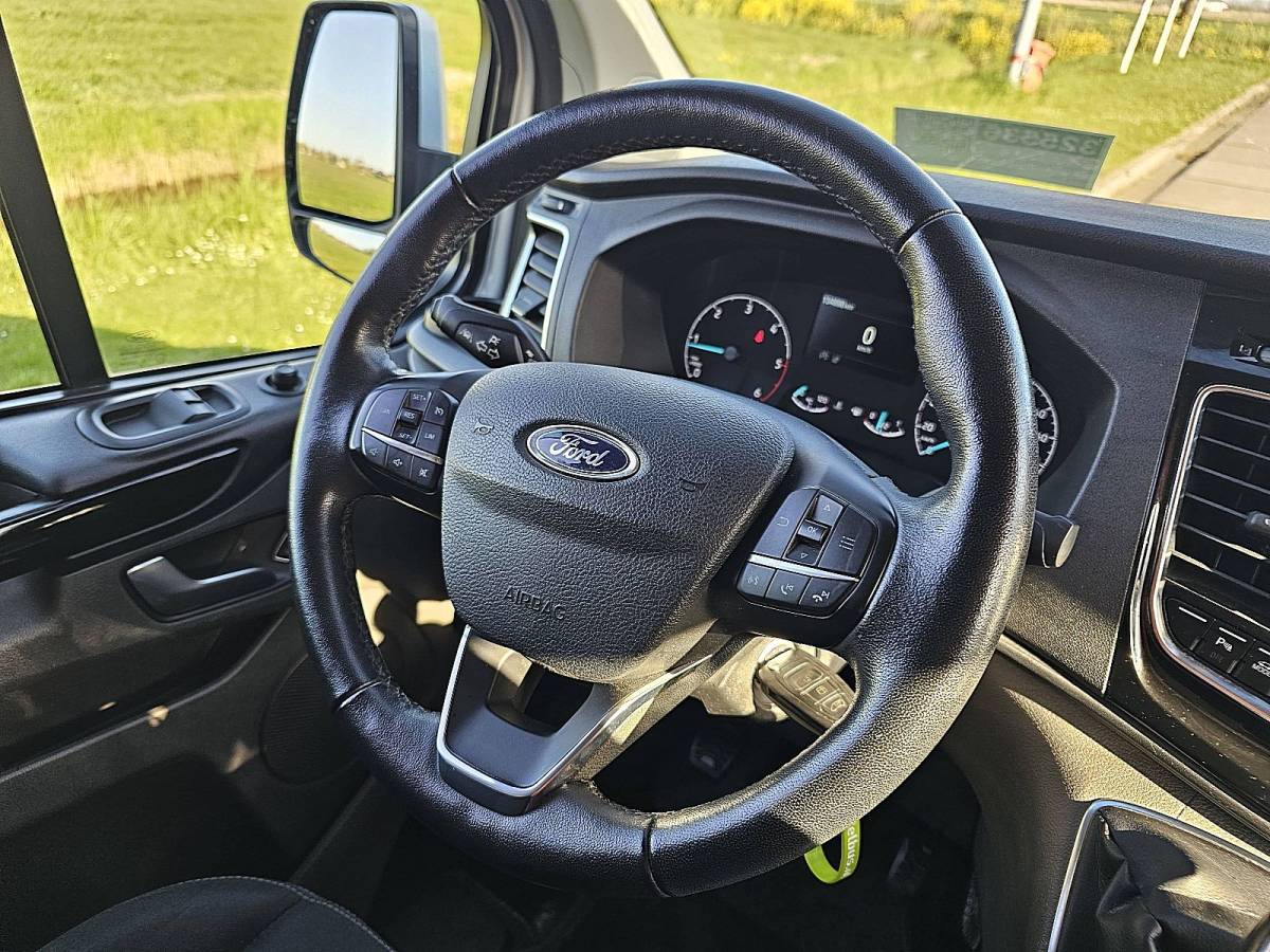 Ford Transit Custom FORD TRANSIT CUSTOM 2.0 l1h1 limited 130pk!