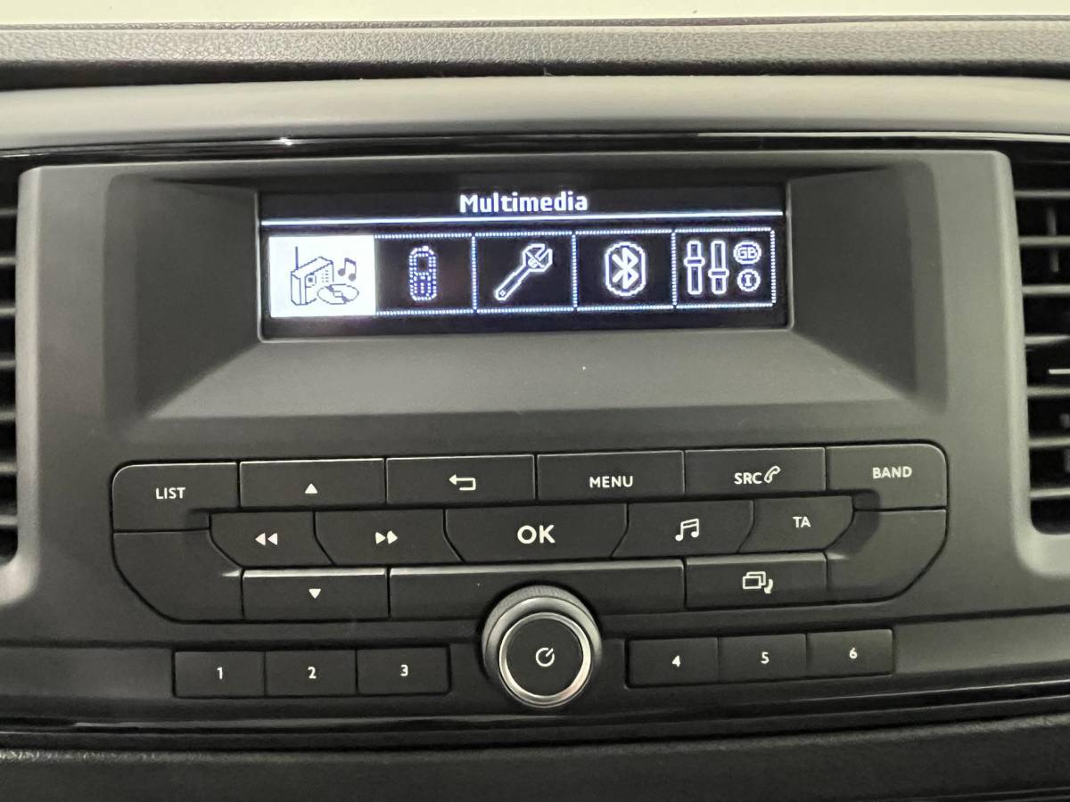 Toyota ProAce Toyota PROACE Shuttle 1.5 D-4D Cool Comfort Long 9persoons PERSONENBUS Airco Cruise Control Trekhaak Incl. BTW / Incl. BPM