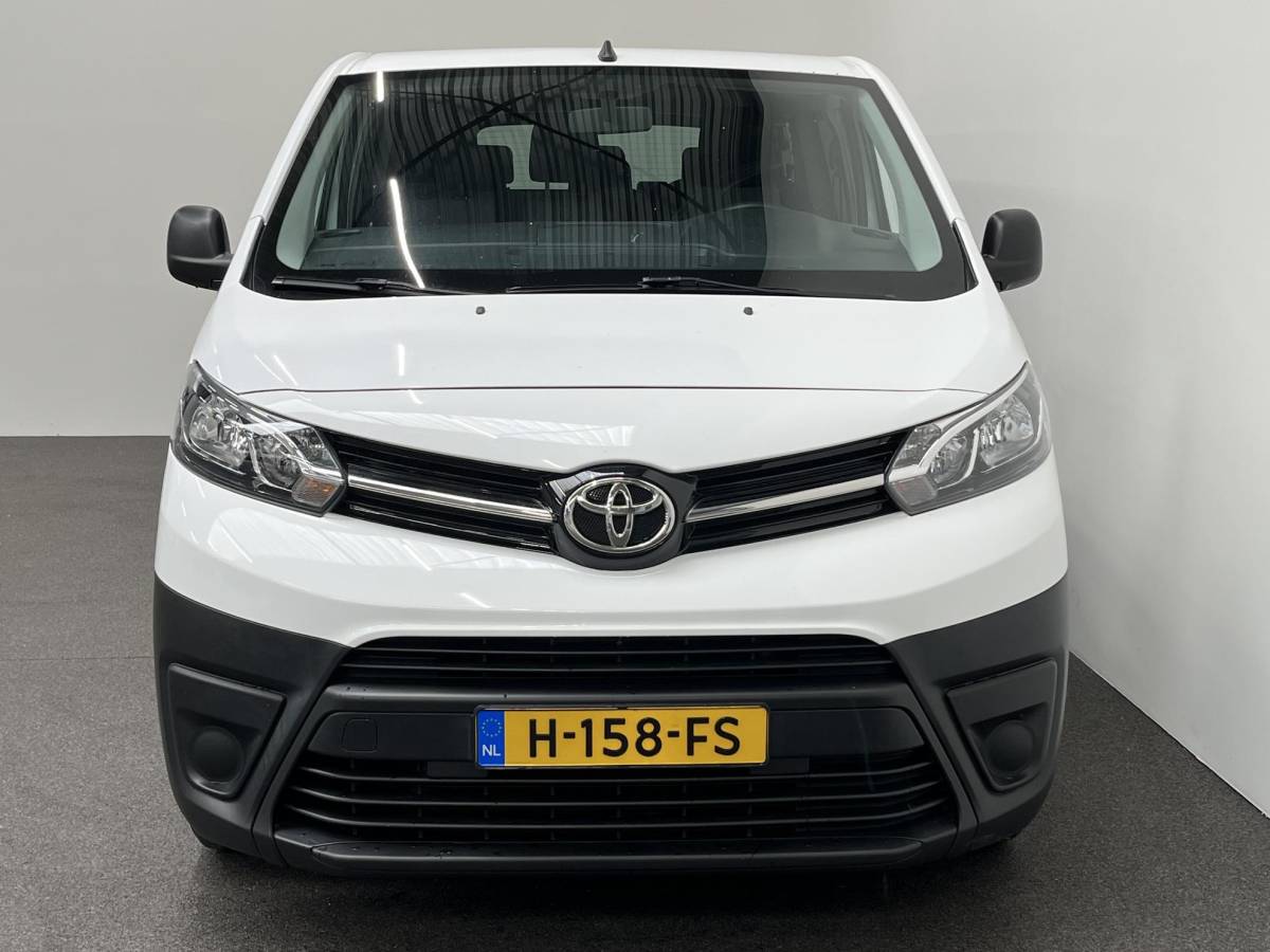 Toyota ProAce Toyota PROACE Shuttle 1.5 D-4D Cool Comfort Long 9persoons PERSONENBUS Airco Cruise Control Trekhaak Incl. BTW / Incl. BPM