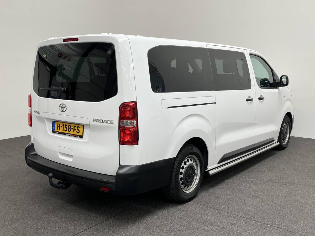 Toyota ProAce Toyota PROACE Shuttle 1.5 D-4D Cool Comfort Long 9persoons PERSONENBUS Airco Cruise Control Trekhaak Incl. BTW / Incl. BPM