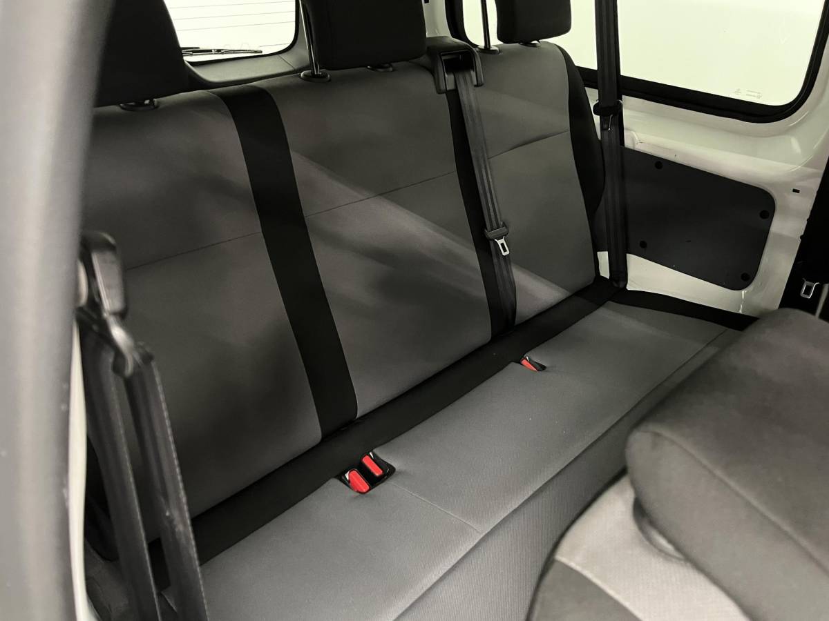 Toyota ProAce Toyota PROACE Shuttle 1.5 D-4D Cool Comfort Long 9persoons PERSONENBUS Airco Cruise Control Trekhaak Incl. BTW / Incl. BPM