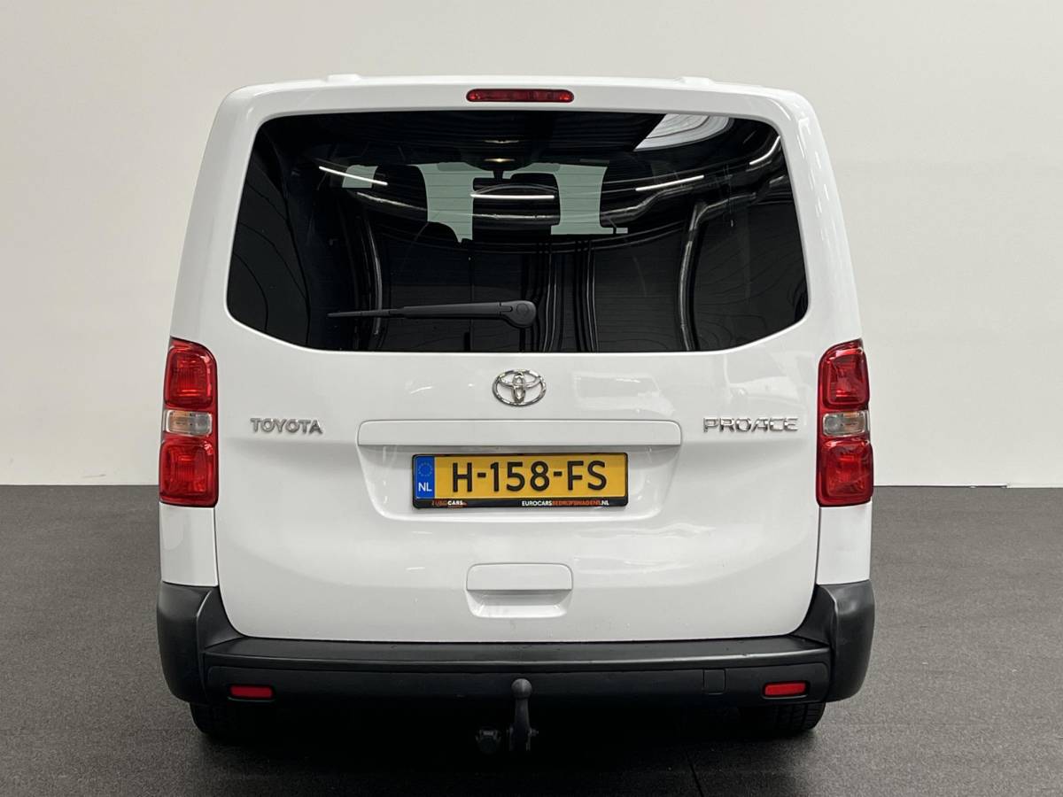 Toyota ProAce Toyota PROACE Shuttle 1.5 D-4D Cool Comfort Long 9persoons PERSONENBUS Airco Cruise Control Trekhaak Incl. BTW / Incl. BPM