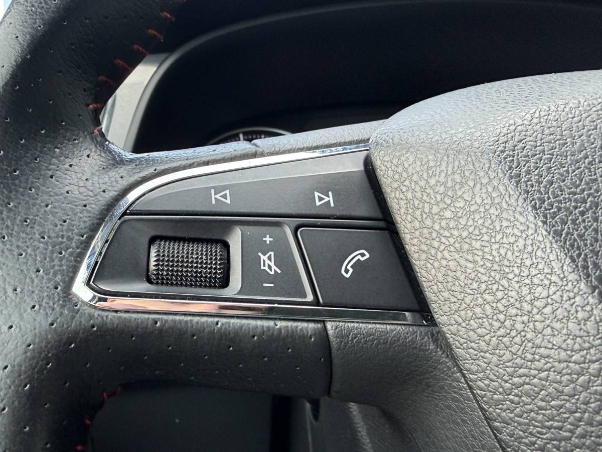 SEAT Leon SEAT Leon BWJ 2013 1.4 TSI 123 PK FR Business STOELVERW. | NAVI | CLIMA | CRUISE | BLUETOOTH | LMV | PDC