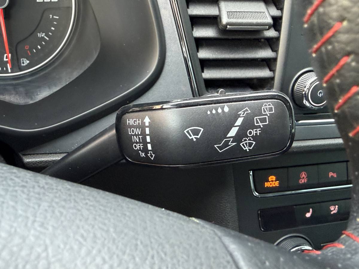 SEAT Leon SEAT Leon BWJ 2013 1.4 TSI 123 PK FR Business STOELVERW. | NAVI | CLIMA | CRUISE | BLUETOOTH | LMV | PDC