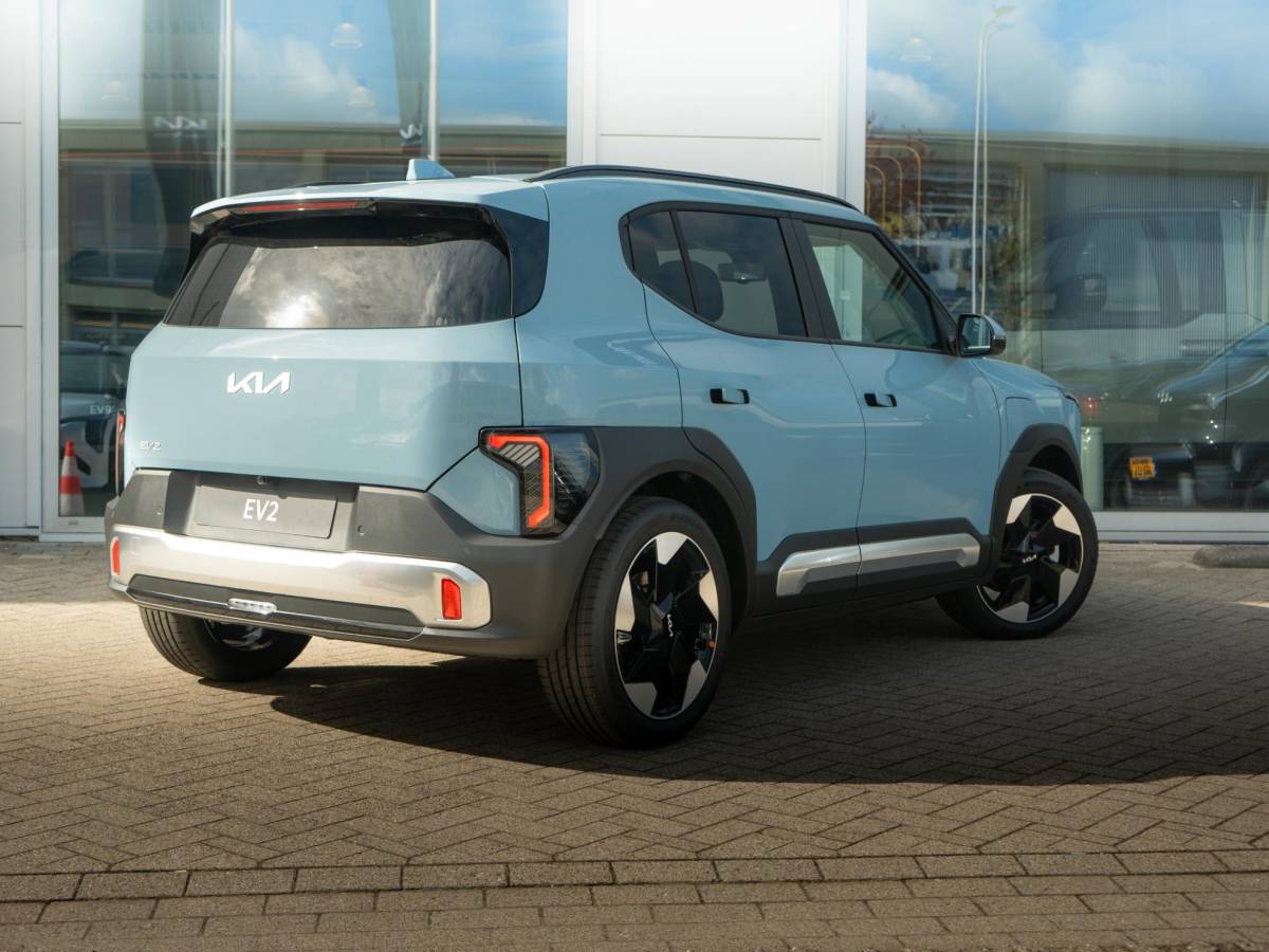 Kia EV2 Kia EV2 Plus Advanced 42.2 kWh | Schuifkanteldak | Stoel en stuurverwarming | Navigatie |