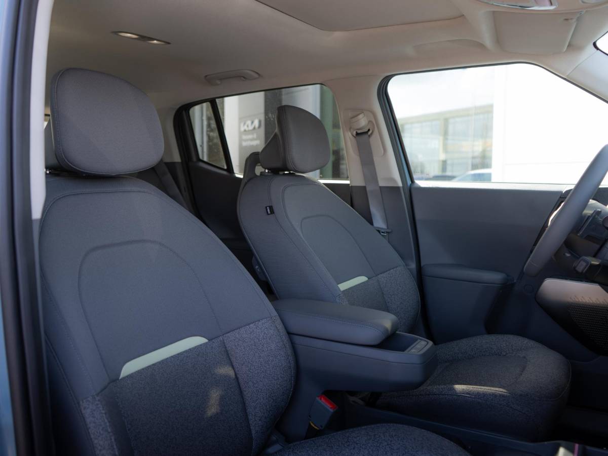 Kia EV2 Kia EV2 Plus Advanced 42.2 kWh | Schuifkanteldak | Stoel en stuurverwarming | Navigatie |