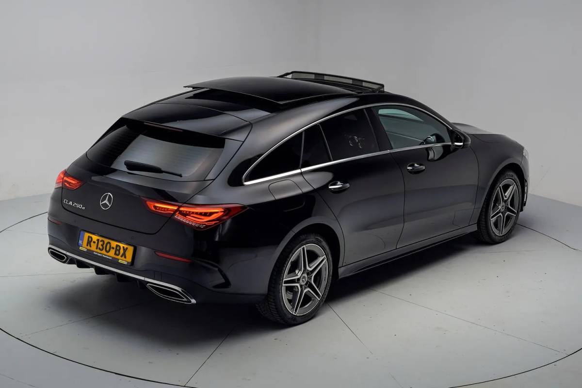 Mercedes-Benz CLA Mercedes-Benz CLA-Klasse 250 e AMG Line Aut. [ Pano Adapt.cruise Sfeerverlichting ]