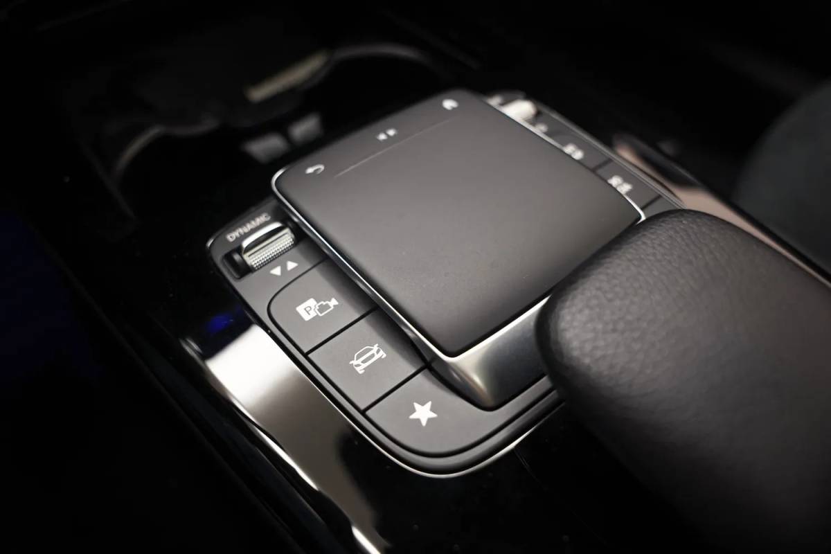 Mercedes-Benz CLA Mercedes-Benz CLA-Klasse 250 e AMG Line Aut. [ Pano Adapt.cruise Sfeerverlichting ]