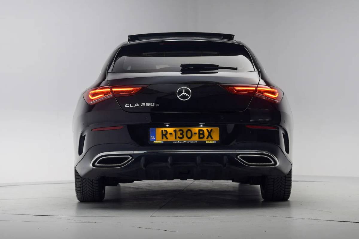 Mercedes-Benz CLA Mercedes-Benz CLA-Klasse 250 e AMG Line Aut. [ Pano Adapt.cruise Sfeerverlichting ]