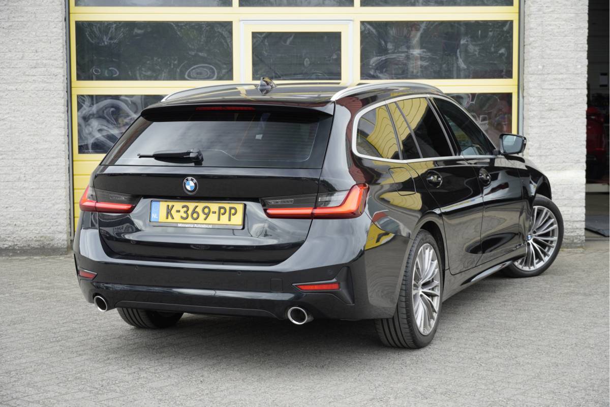 BMW 3 Serie BMW 3-serie Touring 318i Automaat! High Executive Edition BJ2021 Lmv 18″ | Led V+A | Pdc | Elek. achterklep | Navi | Virtual cockpit | Dashboard verlichting | Climate control | Cruise control | Lederen bekleding | Sportstoelen | Verwarmde voorstoelen | Zwarte hemel