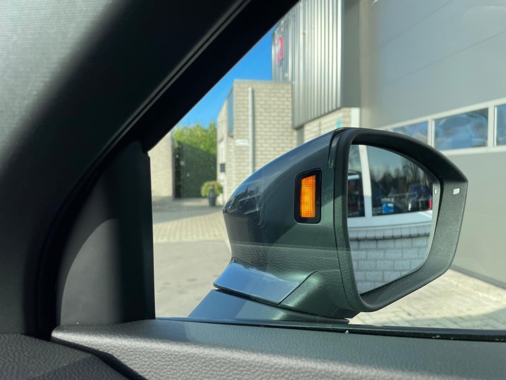 CUPRA Ateca Cupra Ateca 2.0 TSI VZ 300PK 4DRIVE Brembo Trekhaak Panoramadak Speciale VZ uitvoering!