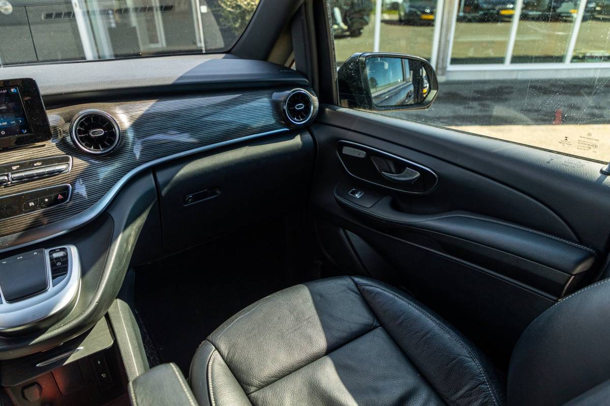 Mercedes-Benz V-Klasse Mercedes-Benz V-klasse 300d Lang DC Edition I Marcopolo I Schuifdeur Links I Leder I Apple CarPlay I Nieuwstaat