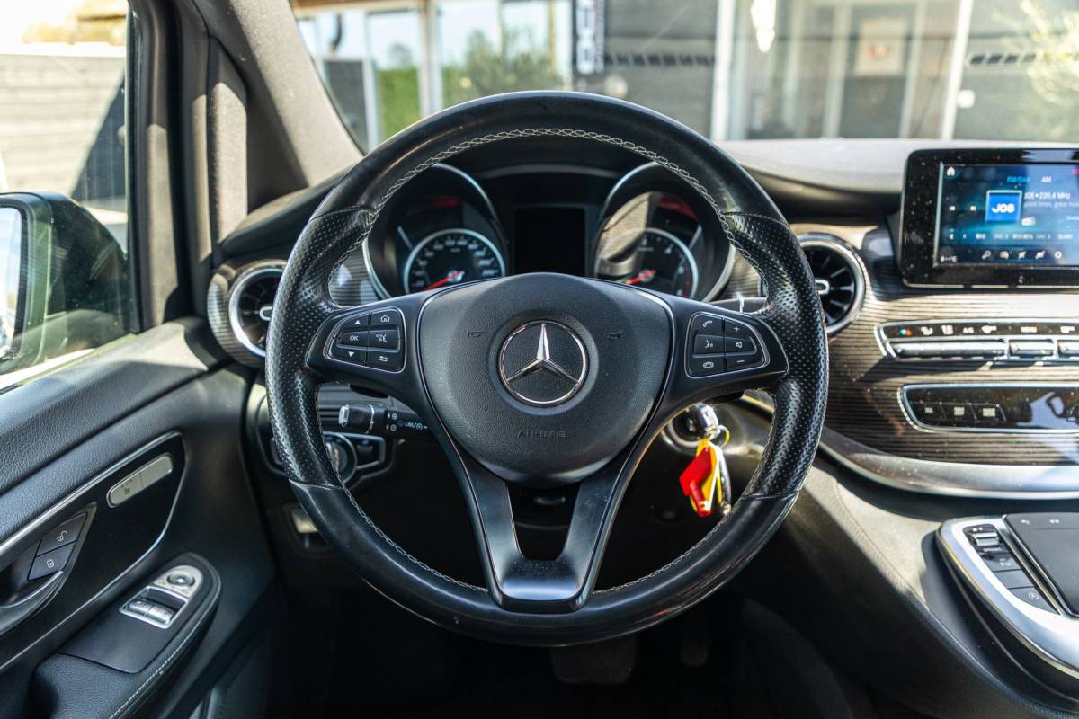 Mercedes-Benz V-Klasse Mercedes-Benz V-klasse 300d Lang DC Edition I Marcopolo I Schuifdeur Links I Leder I Apple CarPlay I Nieuwstaat