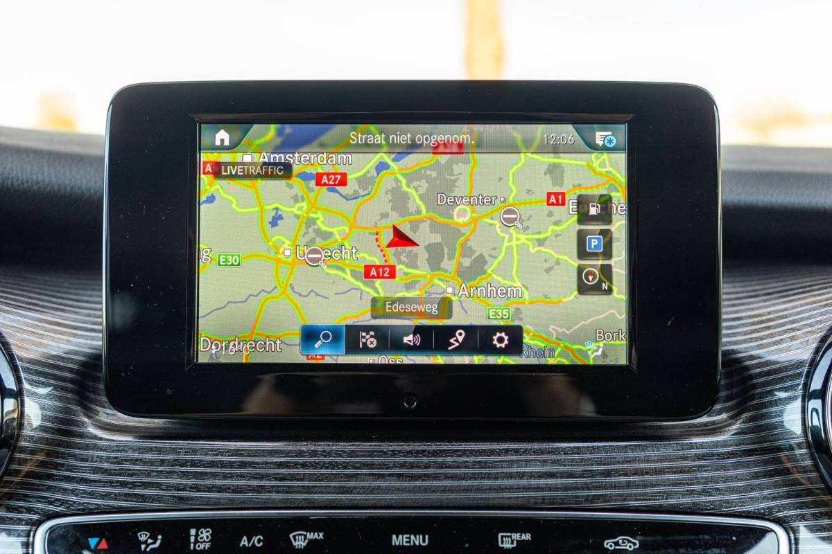 Mercedes-Benz V-Klasse Mercedes-Benz V-klasse 300d Lang DC Edition I Marcopolo I Schuifdeur Links I Leder I Apple CarPlay I Nieuwstaat