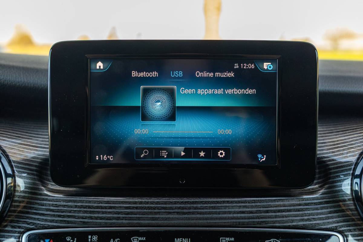 Mercedes-Benz V-Klasse Mercedes-Benz V-klasse 300d Lang DC Edition I Marcopolo I Schuifdeur Links I Leder I Apple CarPlay I Nieuwstaat