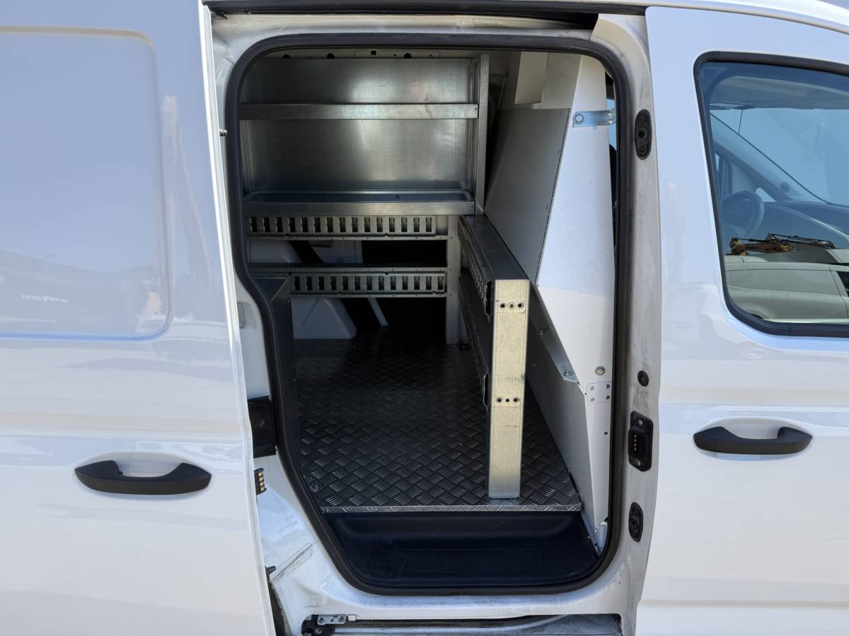 Volkswagen Caddy Volkswagen Caddy Cargo 2.0 TDI 122PK Automaat L1 Cruise Control Climate Control Carplay Parkeersensoren