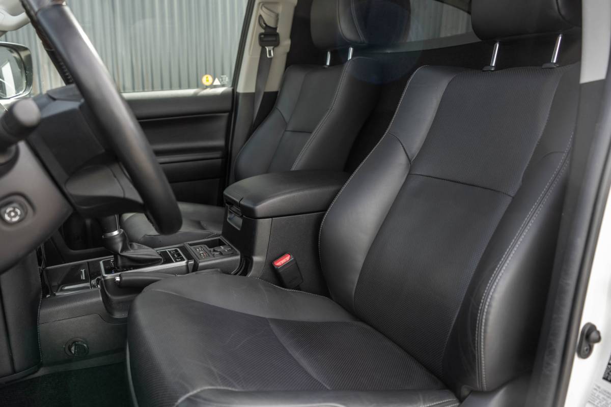 Toyota Land Cruiser Toyota Land Cruiser 2.8D-4D | 204 PK | 4X4 | Vol Opties | Automaat | Luchtvering | 360° camera | Adapt.Cruise | Stoelverw. & -koeling | LED