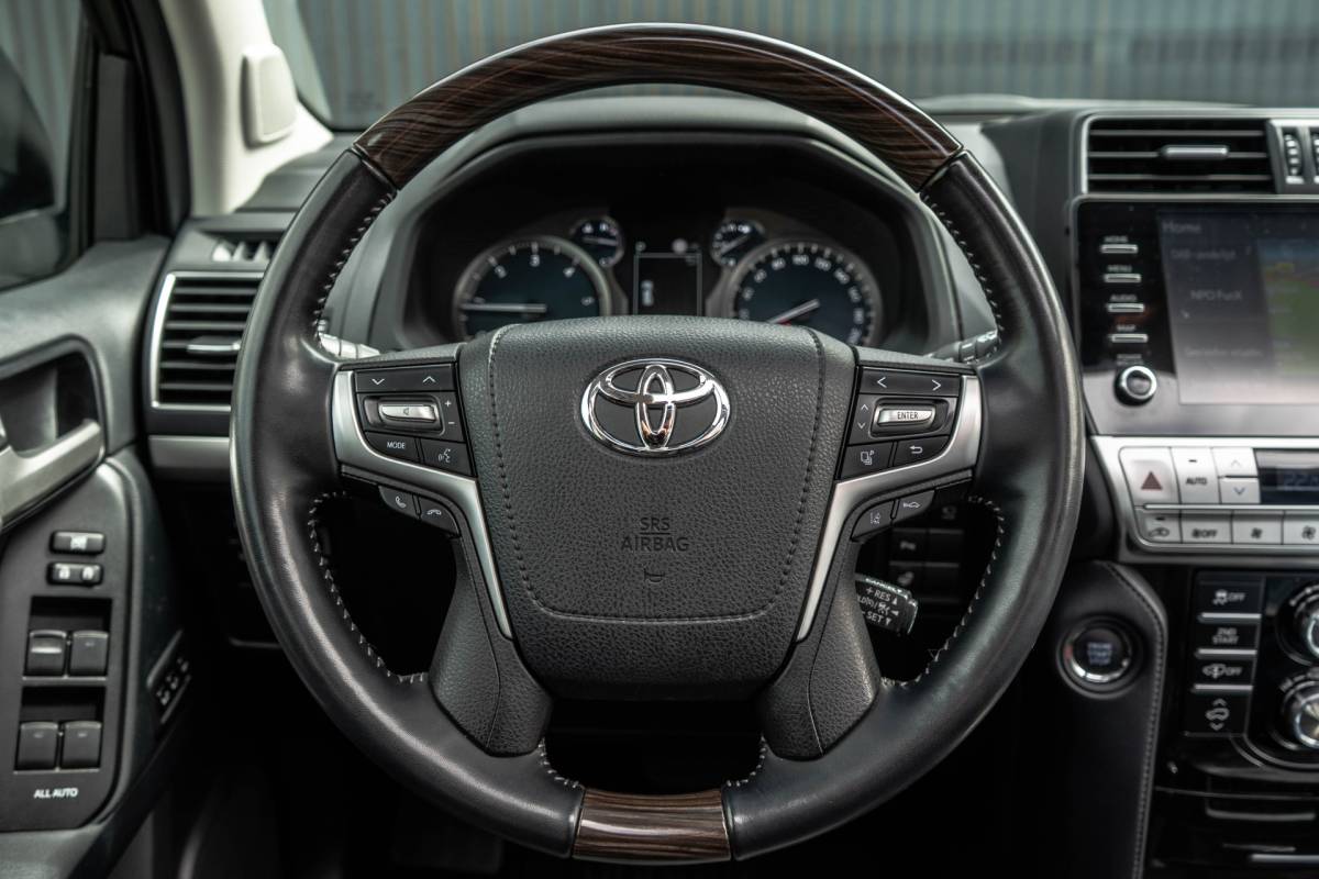 Toyota Land Cruiser Toyota Land Cruiser 2.8D-4D | 204 PK | 4X4 | Vol Opties | Automaat | Luchtvering | 360° camera | Adapt.Cruise | Stoelverw. & -koeling | LED