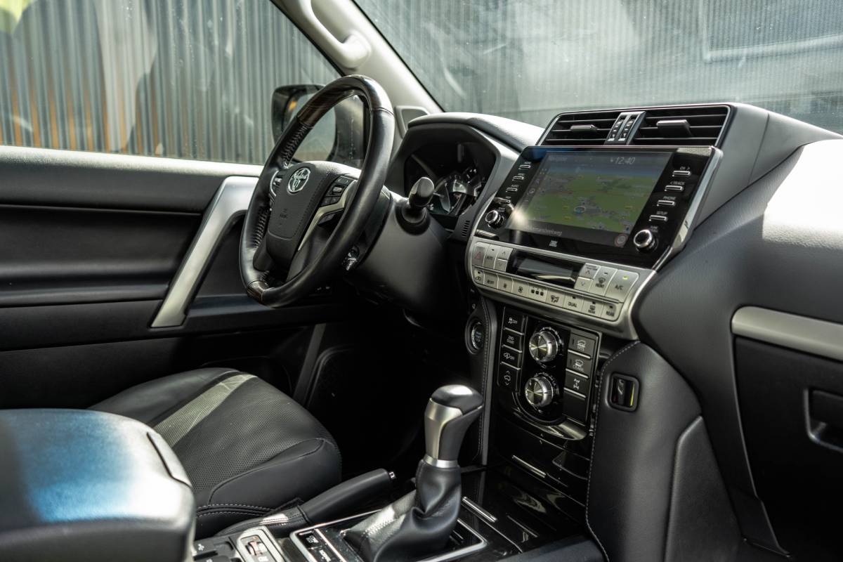 Toyota Land Cruiser Toyota Land Cruiser 2.8D-4D | 204 PK | 4X4 | Vol Opties | Automaat | Luchtvering | 360° camera | Adapt.Cruise | Stoelverw. & -koeling | LED
