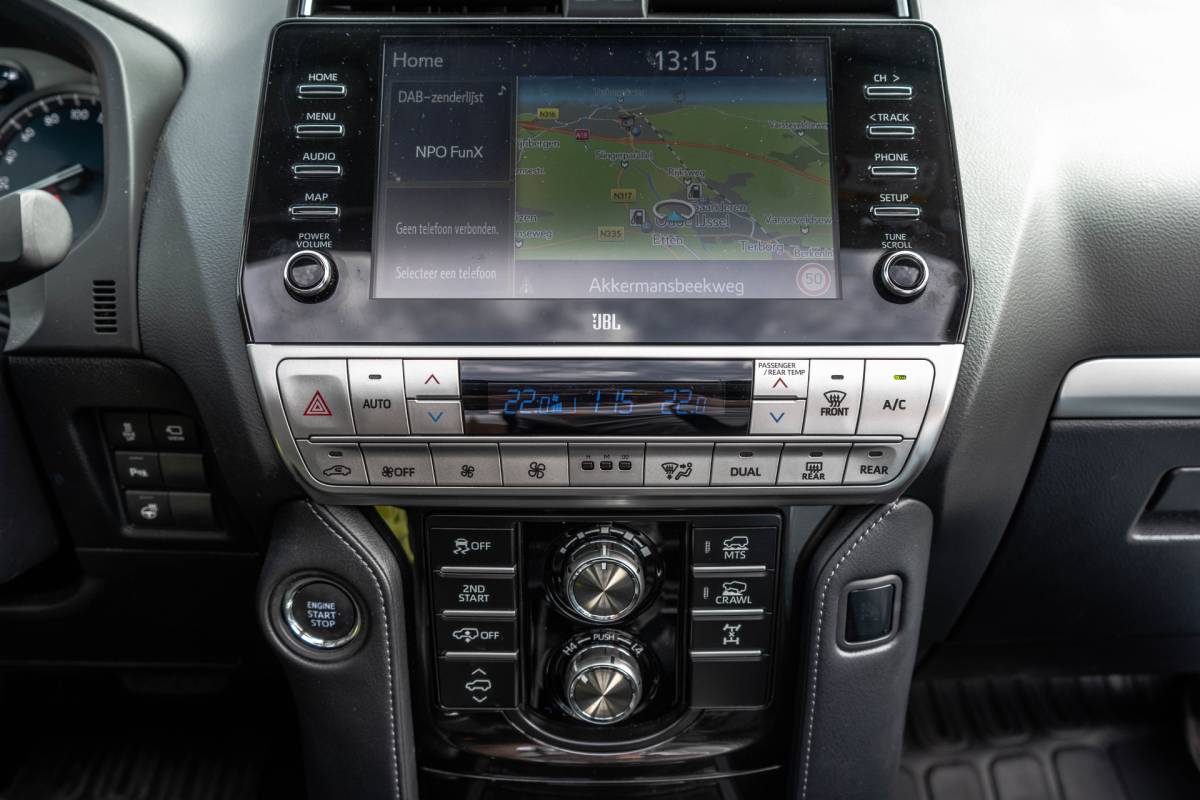 Toyota Land Cruiser Toyota Land Cruiser 2.8D-4D | 204 PK | 4X4 | Vol Opties | Automaat | Luchtvering | 360° camera | Adapt.Cruise | Stoelverw. & -koeling | LED