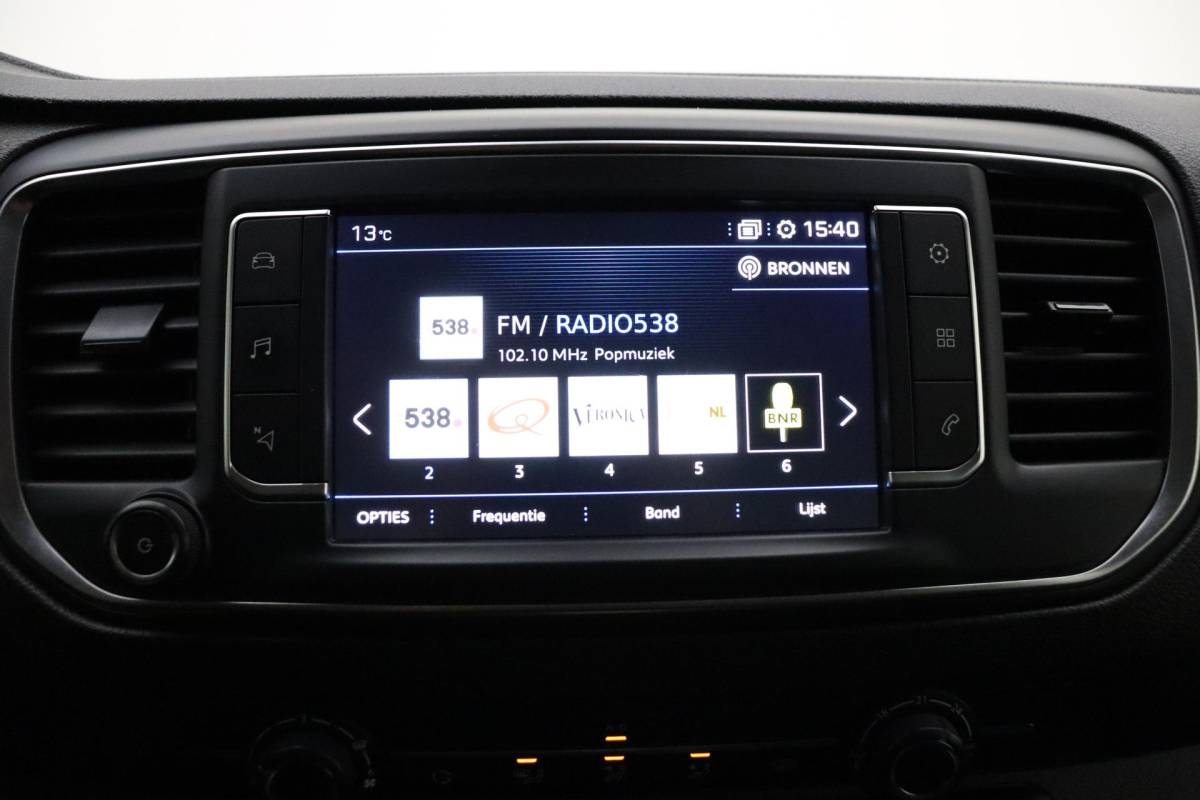 Peugeot Expert Peugeot Expert 227S 2.0 BlueHDI 180pk Automaat Premium Pack | 2-Zits | Trekhaak | Grip Control | Navigatie | Achteruitrijcamera | Airco | Cruise Control | Dodehoeksensor | Laadruimte betimmering