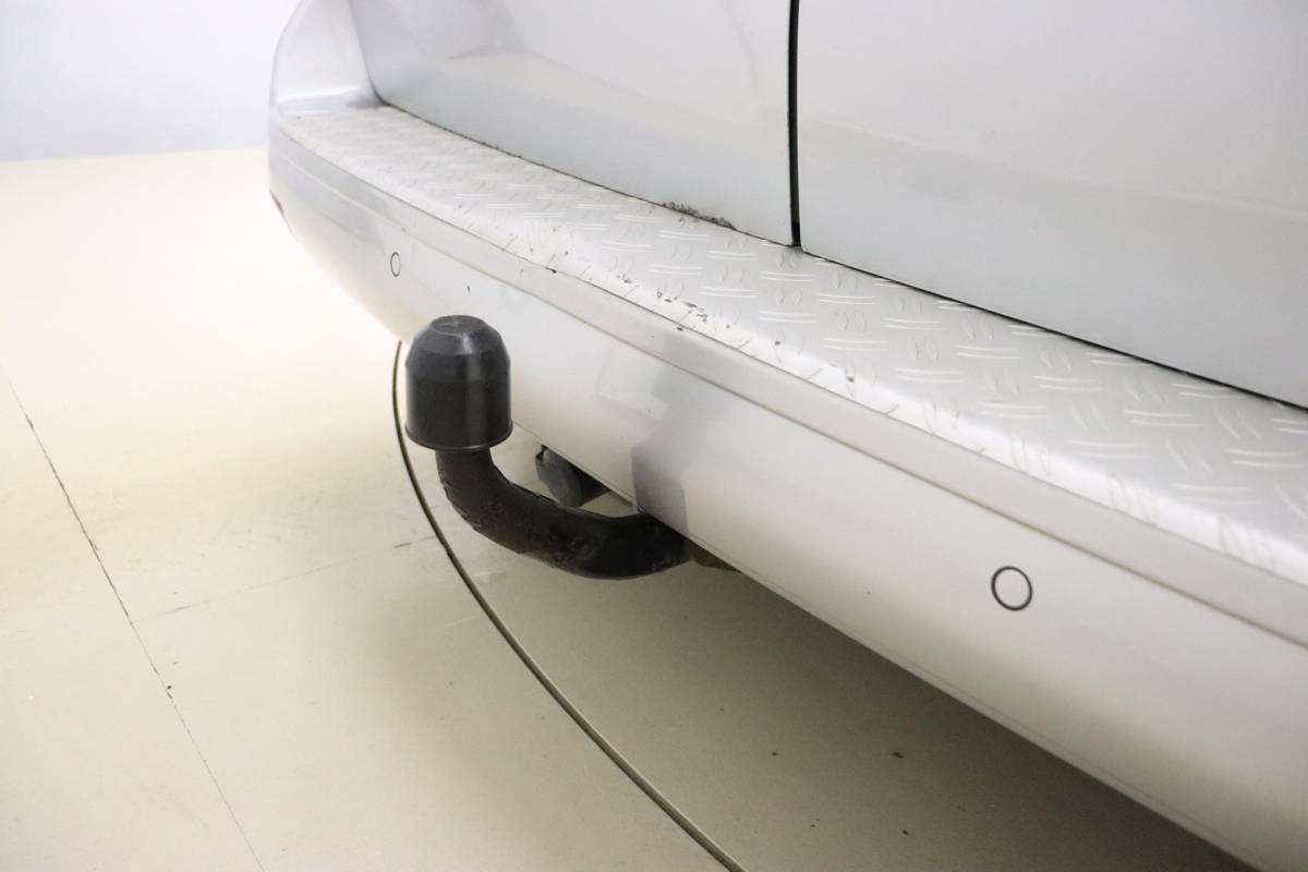 Peugeot Expert Peugeot Expert 227S 2.0 BlueHDI 180pk Automaat Premium Pack | 2-Zits | Trekhaak | Grip Control | Navigatie | Achteruitrijcamera | Airco | Cruise Control | Dodehoeksensor | Laadruimte betimmering