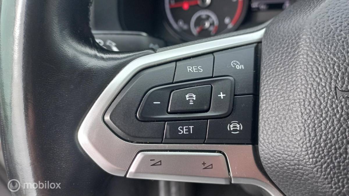 Volkswagen Transporter Volkswagen Transporter Kombi 2.0 TDI L2H1 Highline 9PERSOONS/AUTOMAAT