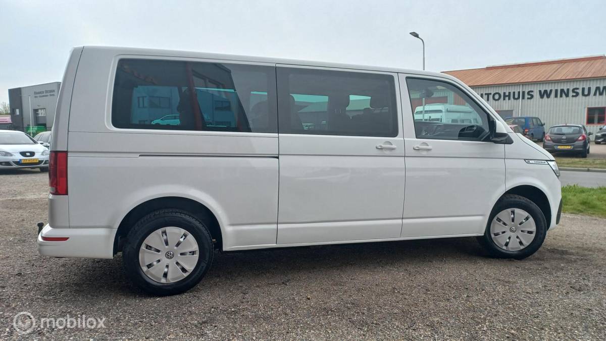 Volkswagen Transporter Volkswagen Transporter Kombi 2.0 TDI L2H1 Highline 9PERSOONS/AUTOMAAT