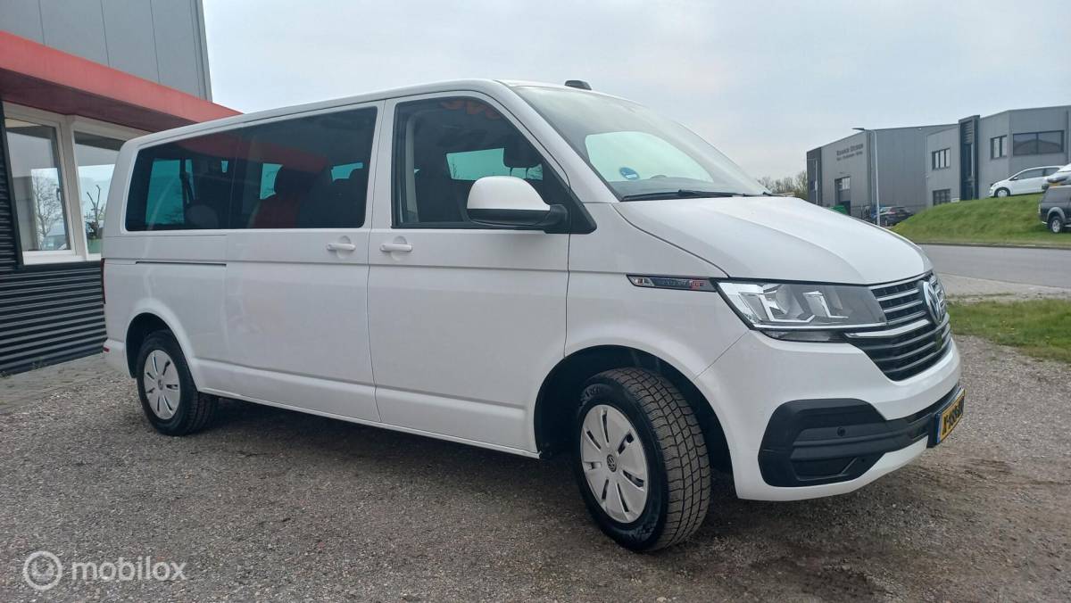 Volkswagen Transporter Volkswagen Transporter Kombi 2.0 TDI L2H1 Highline 9PERSOONS/AUTOMAAT