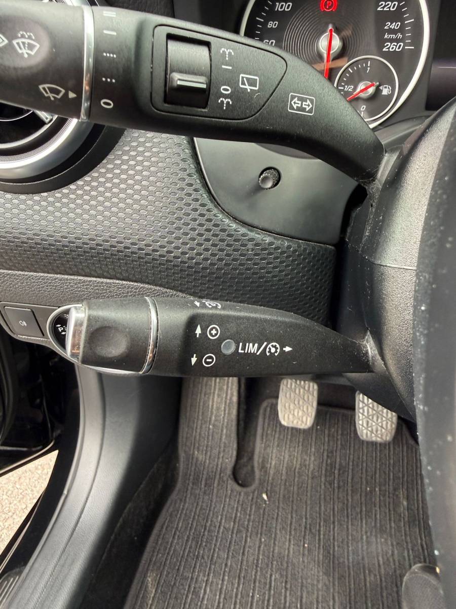 Mercedes-Benz A-Klasse Mercedes-Benz A-klasse 160 Ambition /Led / Cruise / Navigatie